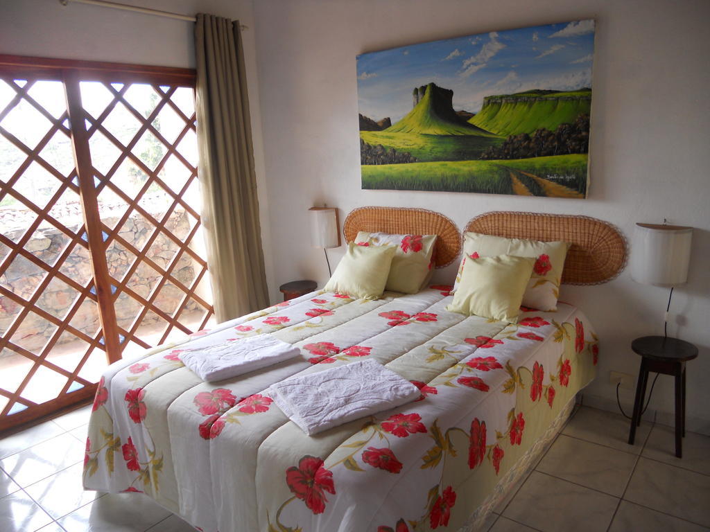 Art Hotel Cristal De Igatu Luaran gambar